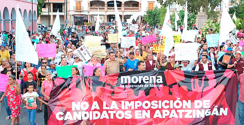 Marcha en Apatzingán