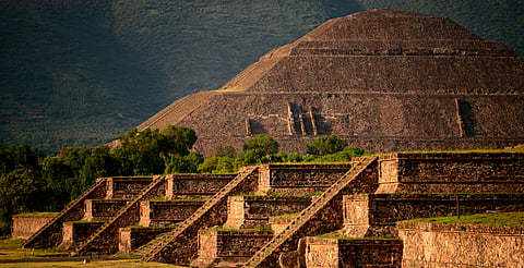 Se reparten pirámides de Teotihuacán, para resolver conflicto histórico