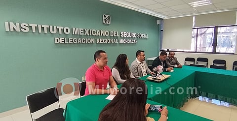 Daño por ver el eclipse solar podría ser permanente: IMSS Michoacán