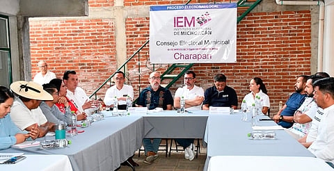 La democracia en Charapan está amenazada: Memo Valencia