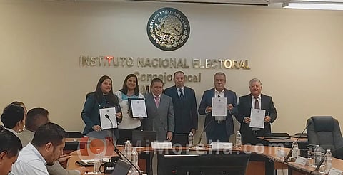 Celeste Ascencio y Raúl Morón reciben constancia de mayoría como senadores por Michoacán