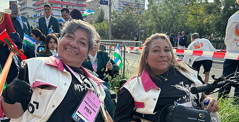 Delegación mexicana en Paralímpicos hace su aparición; michoacano, el abanderado