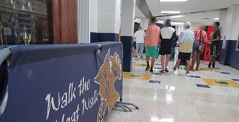 Reportan 4 muertos tras tiroteo en preparatoria de Estados Unidos