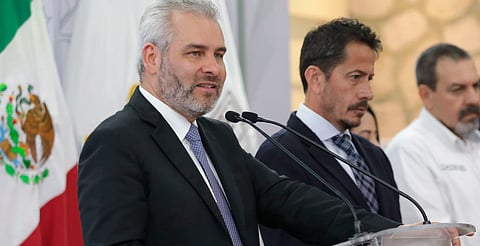 Continuarán denuncias por huertas de aguacate en terrenos deforestados: Bedolla