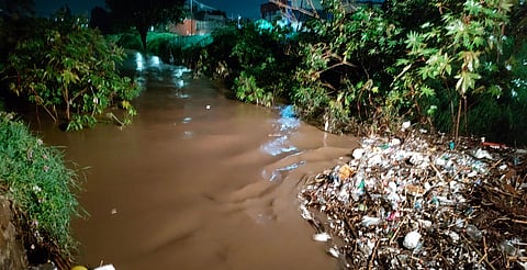 Reportan ríos y drenes al 85% de su capacidad tras lluvias de este lunes en Morelia