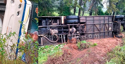 Vuelca autobús en la Pátzcuaro-Uruapan; hay 8 pasajeros heridos