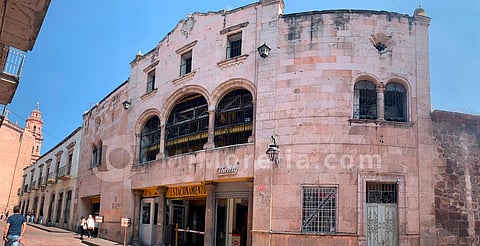 Del glamor a un estacionamiento: la historia del Cine Rex de Morelia