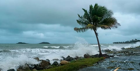 Lorena se intensificaría a huracán en el Pacífico entre miércoles y jueves, alertan