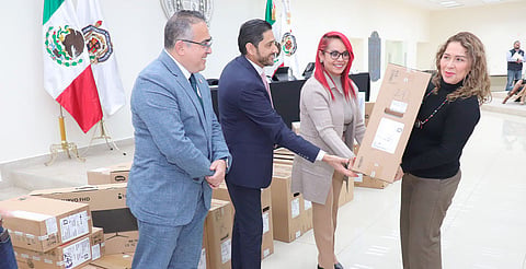 Tras 15 años de espera, investigadores de la UMSNH reciben equipo de cómputo de alta tecnología
