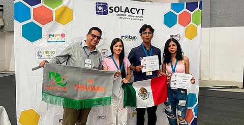Ganaron estudiantes del Cecytem 74 medallas en 2024