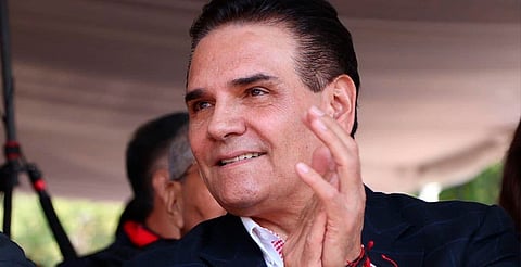 Detienen a 4 exfuncionarios de Michoacán por presunta corrupción; y giran orden de aprehensión contra Silvano Aureoles