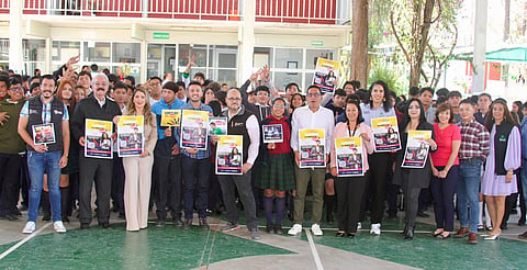 El objetivo es concientizar a los estudiantes sobre los graves riesgos del consumo de vapeadores