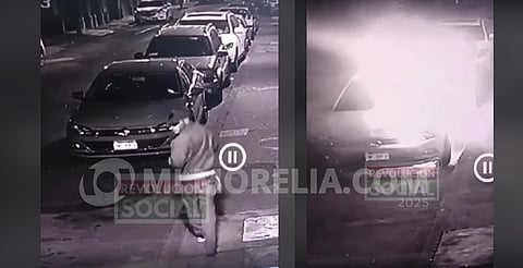 Chavo le prende fuego a coche en centro de Morelia; lo buscan