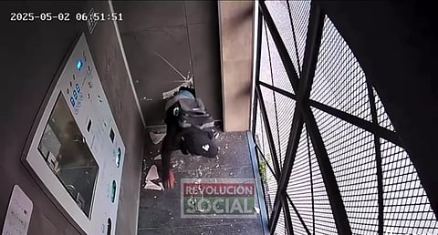 Video exhibe robo en purificadora de agua en Morelia, habrían roto una pared