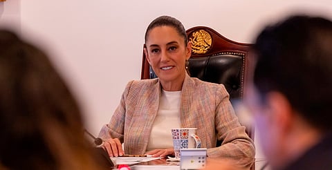 Sheinbaum felicita al papa León XIV por su elección