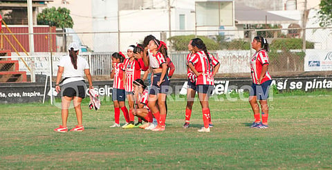 “Vuela alto, campeona”: Club Chivas despide a Atziri, joven futbolista fallecida en Lázaro Cárdenas