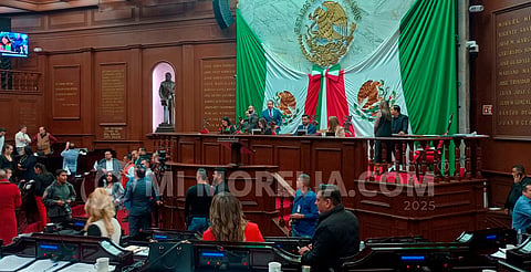 Dimes y diretes en el Congreso de Michoacán, por sesión reanudada ilegalmente