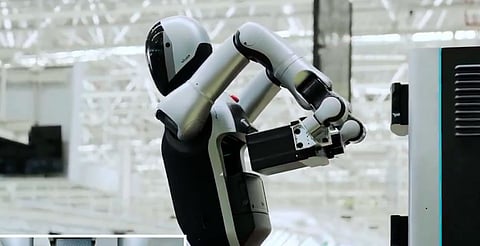 Walker S2 es el primer robot que cambia sus propias baterías sin asistencia humana