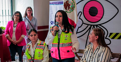 Gladyz Butanda suma 8 municipios a campaña vial ¡Fíjate Pues!