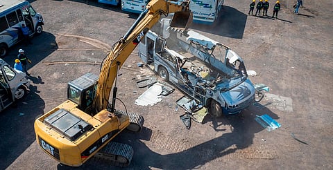Destruyen camiones viejos de transporte público de Uruapan; ya operan nuevas unidades