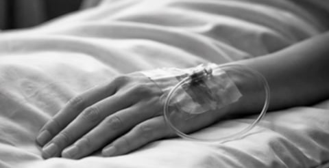 Buscan identificar a hombre que murió en el Hospital Civil de Charo hace un mes