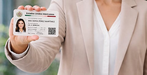Desde hoy, la cédula profesional ya no es identificación oficial; estos siguen vigentes