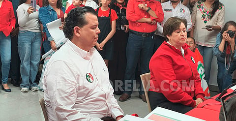 "¿Qué esperan las autoridades para reconocer los actos de terrorismo?", reprocha Valencia durante su registro en el PRI