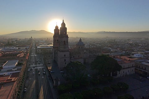 Entre el sol y la incertidumbre: así inicia el lunes en Morelia