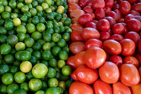 ¡Hasta 80 pesos! Se dispara el precio del limón y jitomate en Morelia