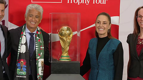 ¡La Copa ya está en México! Sheinbaum la presume en la mañanera