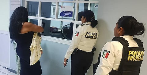 Escoltan a bebé picado por alacrán hasta urgencias en Morelia; llegó a tiempo