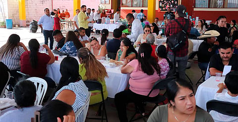 Octavio Ocampo celebra a las mamás y fortalece la convivencia familiar en La Encarnación, Zitácuaro
