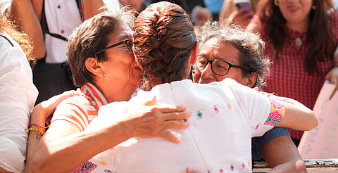 🌷 “Abrazo grande de corazón”: el mensaje de Sheinbaum a las mamás mexicanas