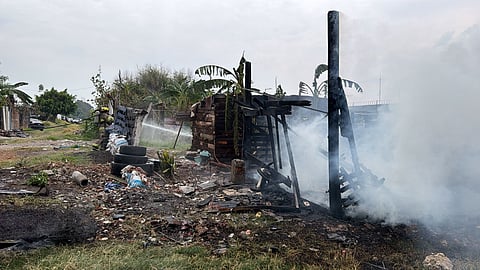 Incendio consume vivienda abandonada en la colonia Ex Hacienda La Huerta