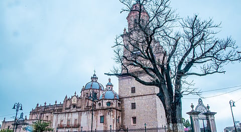 No guardes el paraguas: lluvias azotarán Morelia esta tarde