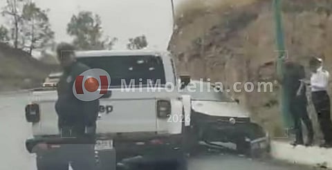 Dos choques en distintos puntos de Morelia; mujer y menor resultan lesionados