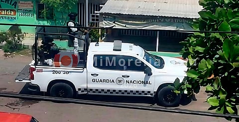 Tras enfrentamiento en Apatzingán, hay dos detenidos, un policía herido y un civil muerto