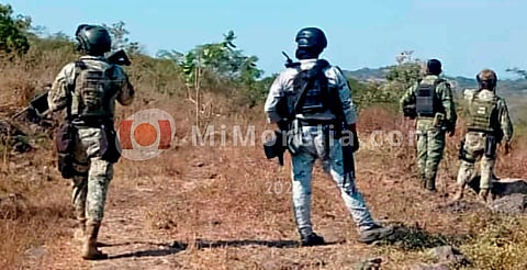 Explosión de artefacto casero deja a militares heridos en zona serrana de Cotija