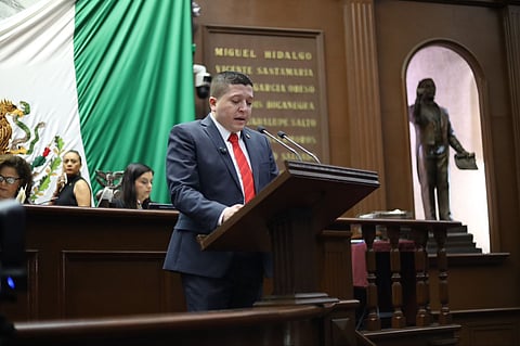 Presenta Vicente Gómez iniciativa para fortalecer la educación digital en Michoacán