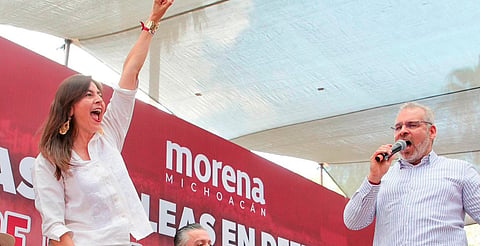 “Michoacán está listo para una gobernadora”: Gobernador le levanta la mano a Gaby Molina