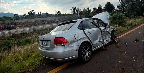 🚨 Mujer muere tras choque en la Morelia-Pátzcuaro; hombre queda herido