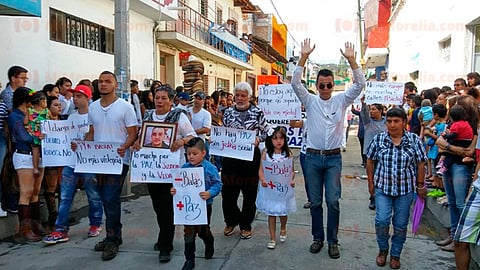 El grupo de personas marchó en completa calma