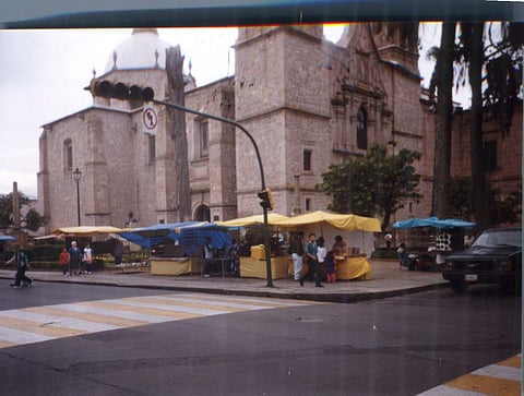 Así lucía Morelia en los noventas: la época de los ambulantes en el Centro Histórico