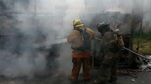 Durante estas movilizaciones el personal de la Policía Michoacán logró recuperar dos autobuses de pasajeros