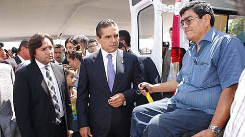 El funcionario indicó que con la entrega de dichos vehículos se mejora la movilidad urbana de este sector