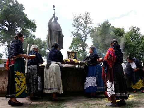 Arzobispo de Morelia y consultor del Vaticano avanzan en beatificación de Tata Vasco