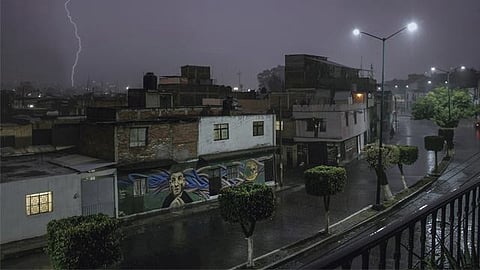 El teléfono de emergencia es 911 y el de Protección Civil es 3 22 55 05