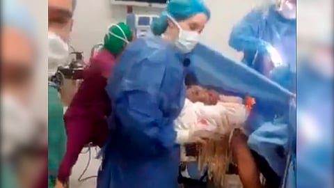 ExOv7 transmite en vivo nacimiento de su bebé