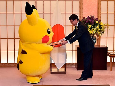 Reciben Pikachu y Hello Kitty importante nombramiento en Japón