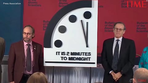 Este reloj representa lo cerca o lejos que se está de una catástrofe (Foto: captura de video)
